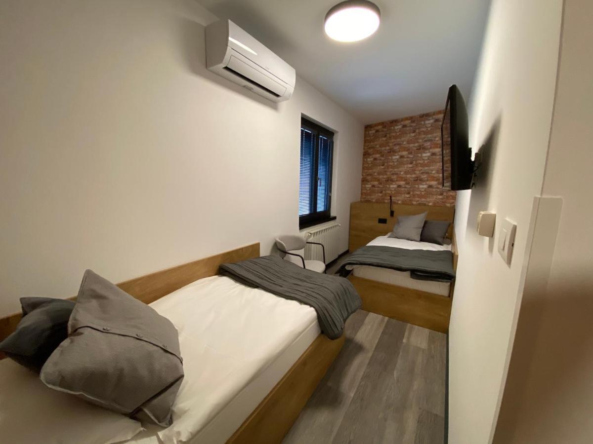 מלון דוברובו Buzinel Estate מראה חיצוני תמונה